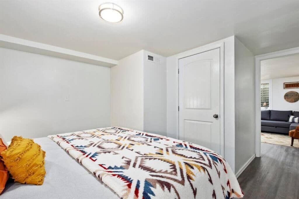 #Stayinmydistrict Twin Falls Pendleton Chic Suite エクステリア 写真