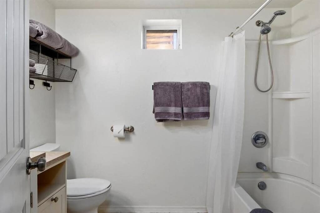 #Stayinmydistrict Twin Falls Pendleton Chic Suite エクステリア 写真
